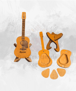 Guitarra con púas de madera personalizada