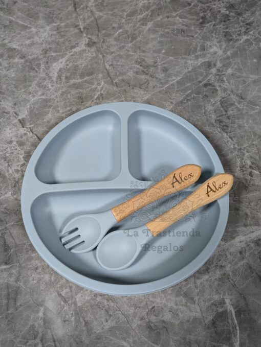 Plato y cubiertos silicona y madera