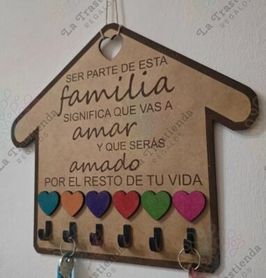 Cuelgallaves familiar corazones